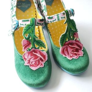 Chocolaticas Heels Size 38